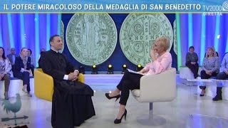 La storia della medaglia di San Benedetto [upl. by Tnayrb]