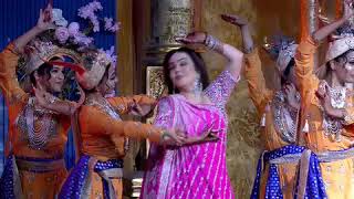 Nita Ambanis Dance on Krishna Bhajan at AkashShloka Wedding [upl. by Ennaesor]