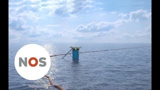 OCEAN CLEAN UP opruimsysteem van Boyan Slat voor plastic soep oceaan in [upl. by Shannan]