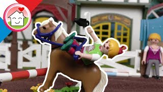 Playmobil en francais MegaPack Chevaux et équitation  La famille Hauser [upl. by Hort]